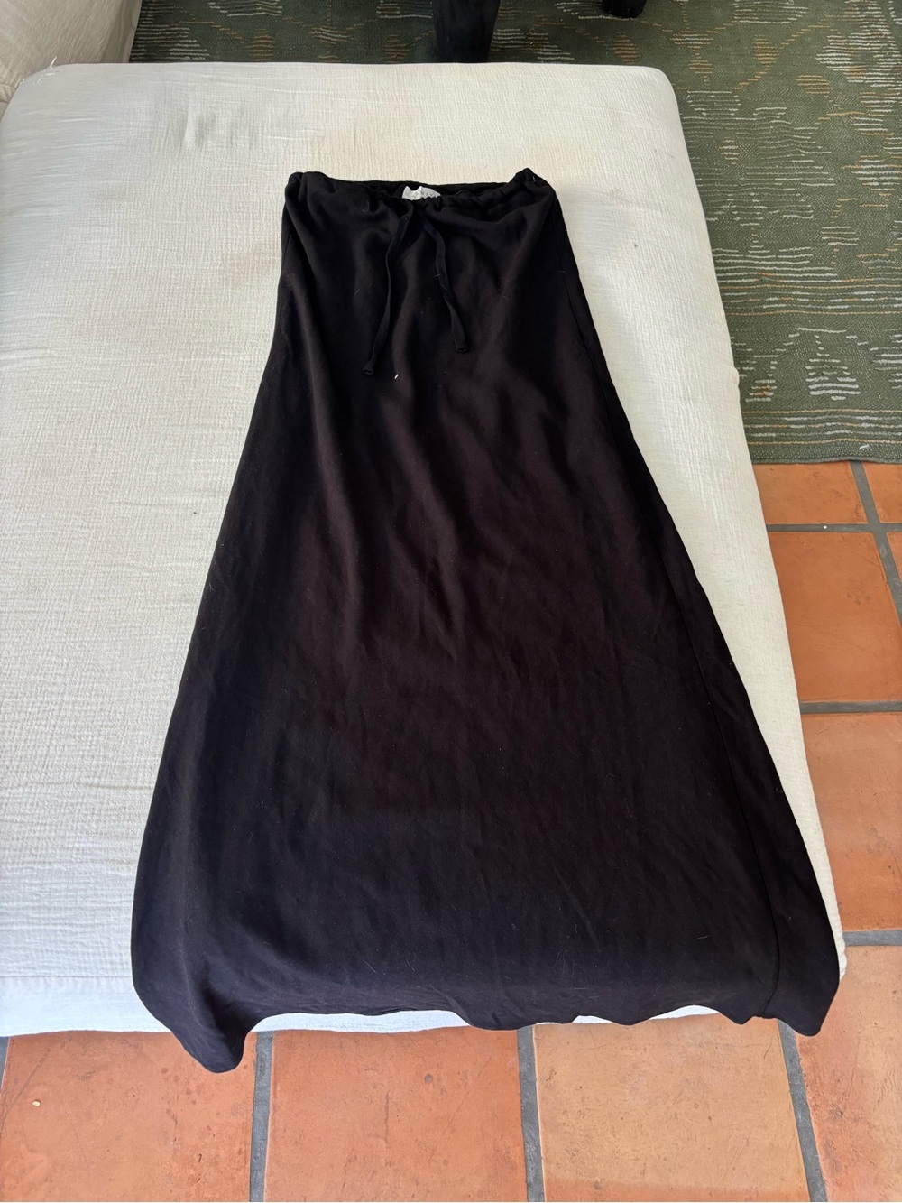 WAYF Black Linen Maxi Skirt: minimalist - Picture 6 of 8